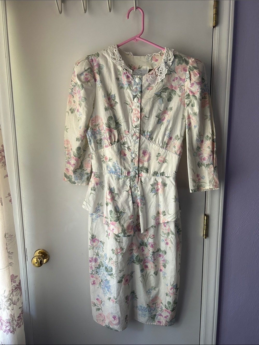 My Michelle vintage Floral  Dress in Cream size 5/6